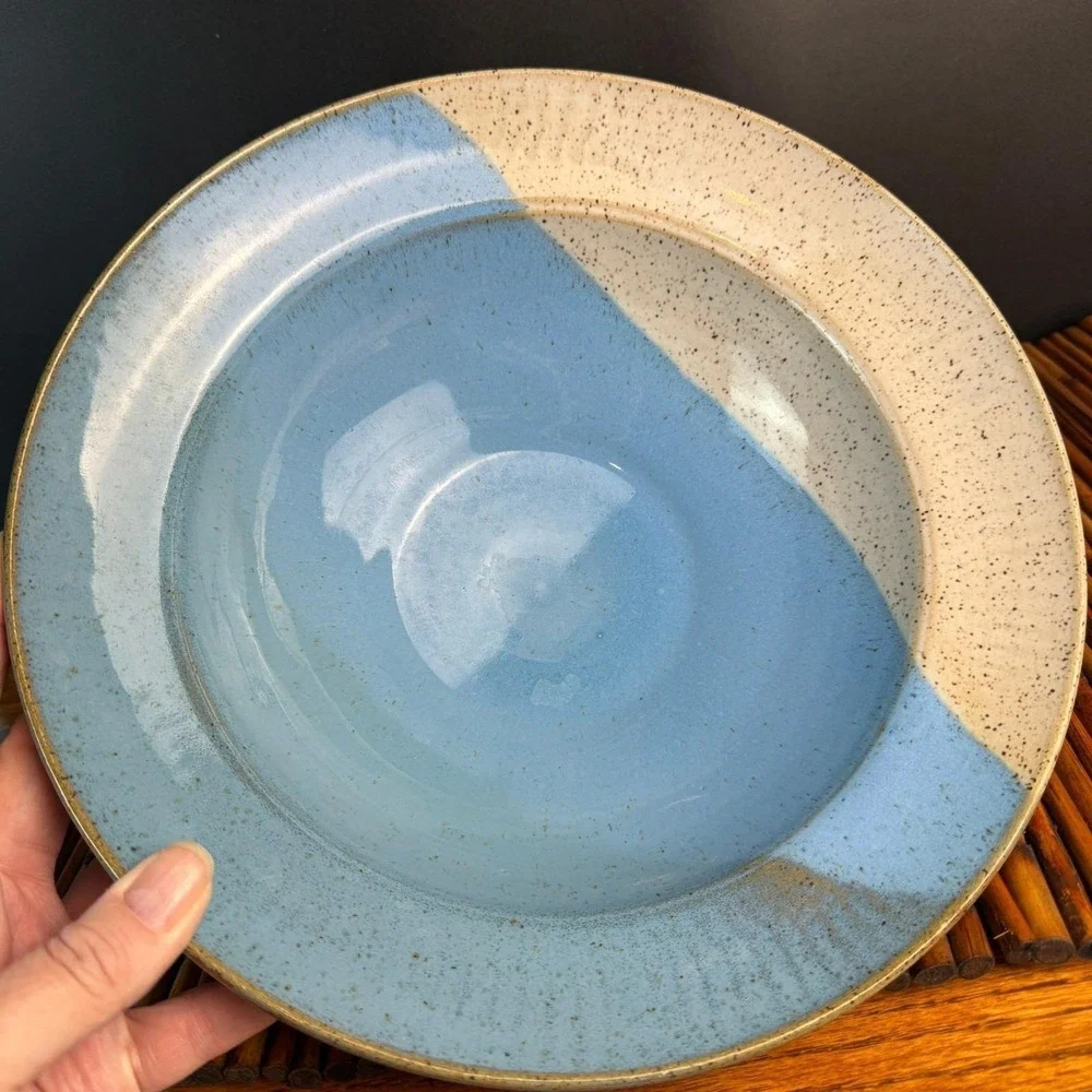 Studio Pottery‎ Stoneware Bowl Blue Cream Glaze Hand Thrown Signed DW Beautiful